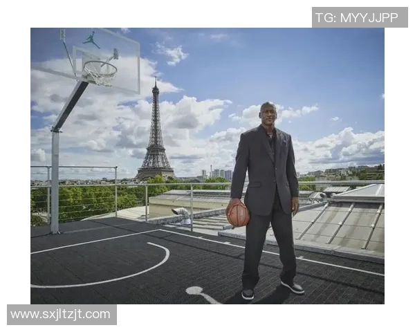 球星亲穿亲签足球鞋独家展示全方位高清图片尽显个人风采与独特设计